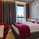 Intercityhotel Berlin Airport Ber Terminal 1 & 2 מלון שונפלד