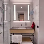 מלון Intercityhotel Berlin Airport Ber Terminal 1 & 2 4*