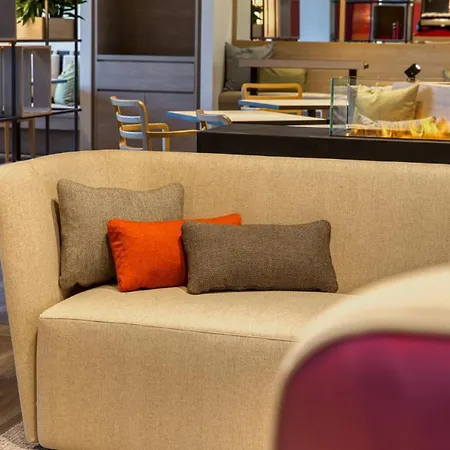 호텔 Intercityhotel Berlin Airport Ber Terminal 1 & 2 4*