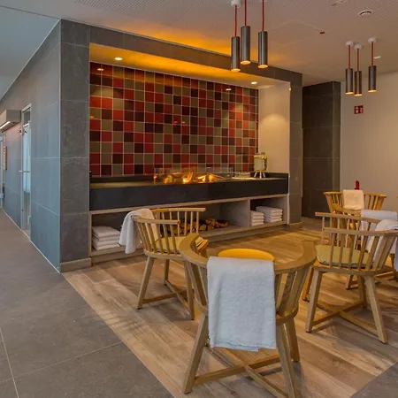 Intercityhotel Berlin Airport Ber Terminal 1 & 2 Hotel Schoenefeld