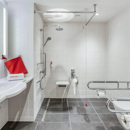 מלון Intercityhotel Berlin Airport Ber Terminal 1 & 2