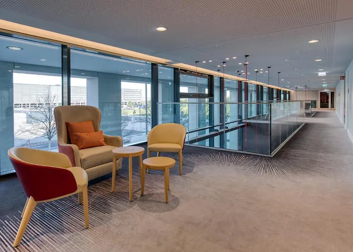 Intercityhotel Berlin Airport Ber Terminal 1 & 2 호텔