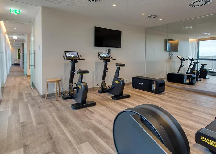 Hotel Intercityhotel Berlin Airport Ber Terminal 1 & 2 4*