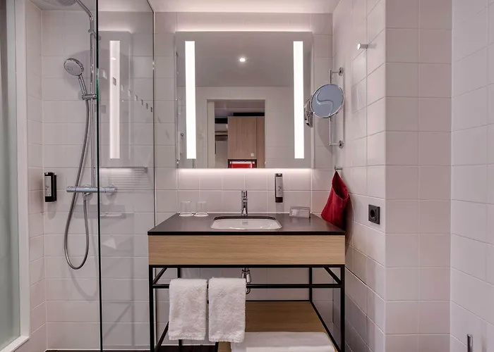 Hotel Intercityhotel Berlin Airport Ber Terminal 1 & 2 4*